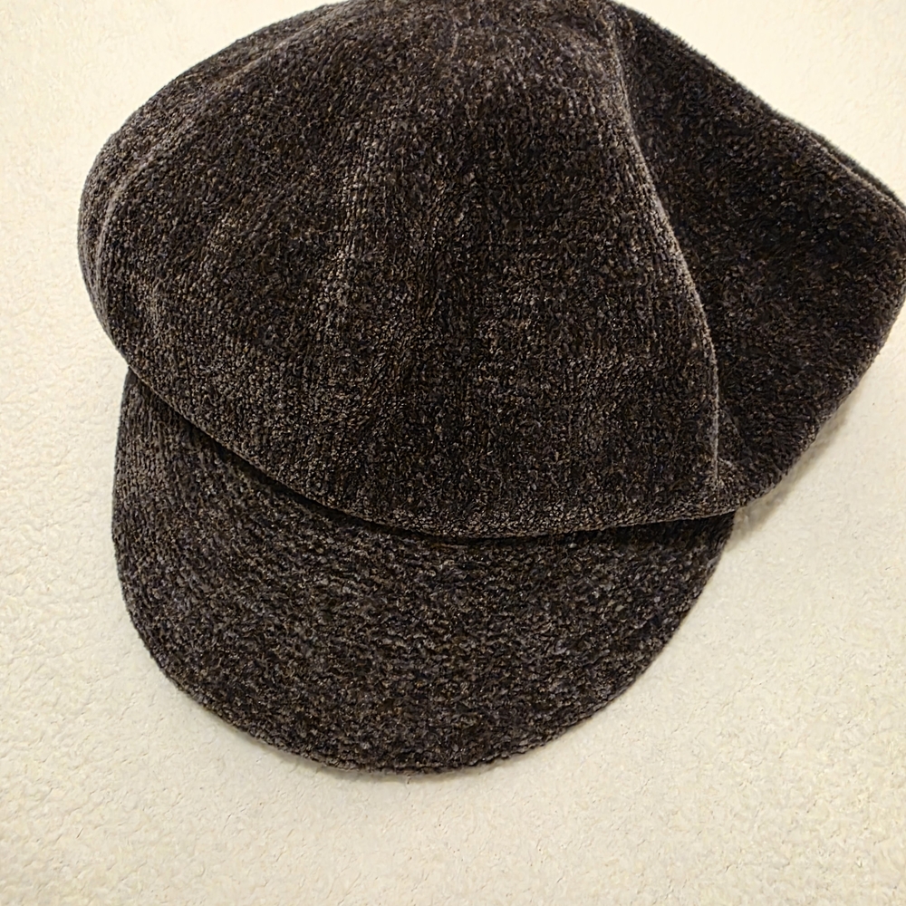 Scala Dark Gray Knit Paper Boy Style